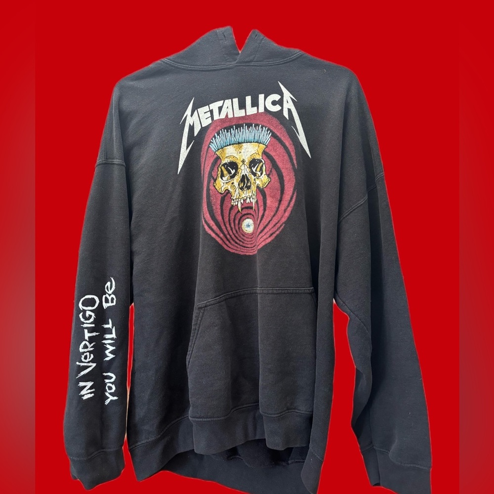 Metallica Black Hoodie with Skull Design (SOLD)